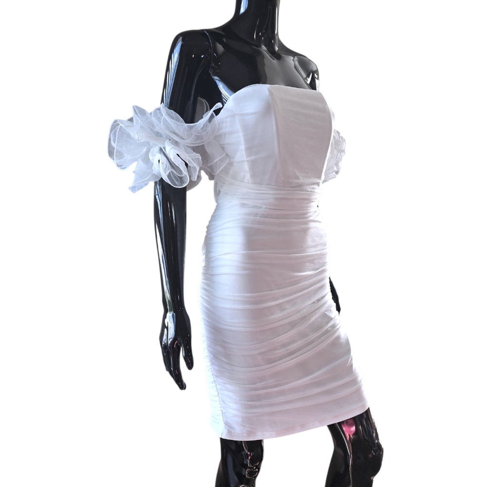 Selfie Leslie Star Dust Off-Shoulder Frill Sleeve Mini Dress White | Size XXL